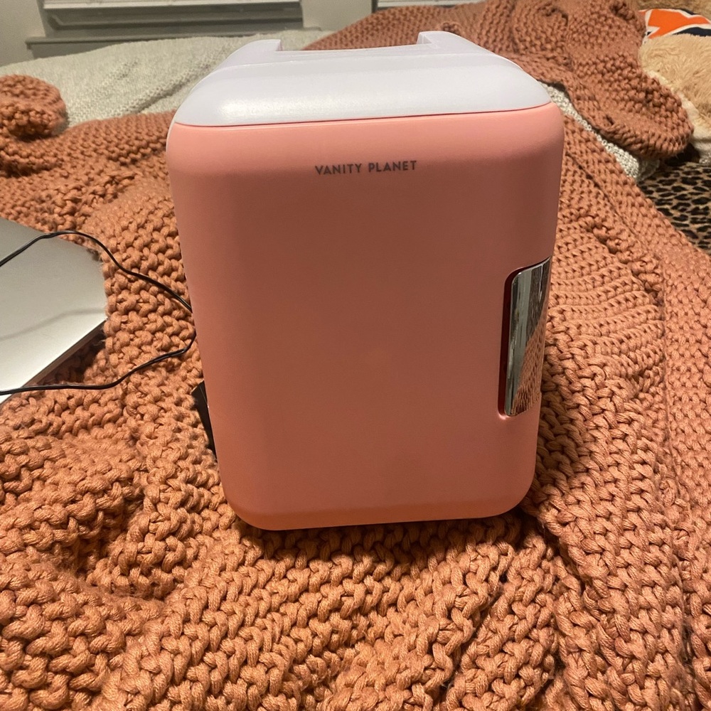 Skin care fridge